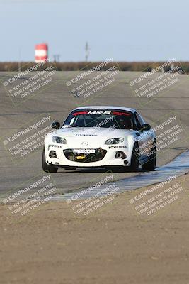 media/Nov-16-2024-CalClub SCCA (Sat) [[641f3b2761]]/Group 4/Race (Outside Grapevine)/